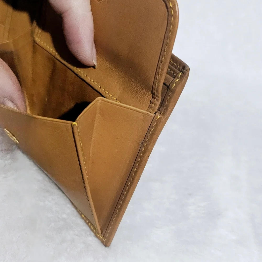 Hunting World Mens Green Bifold Wallet